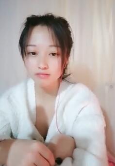 清纯女神笑起来真的迷死人了