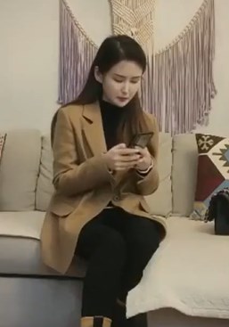 一哥约白嫩风衣气质外围女神