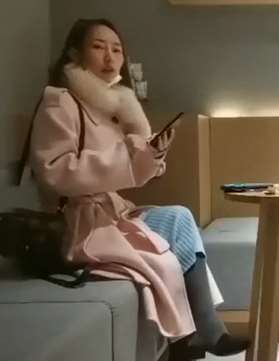 文轩约长身御姐 美腿真的是不放过