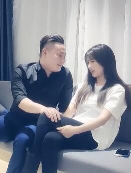 赵总专题04-15兔牙小美女